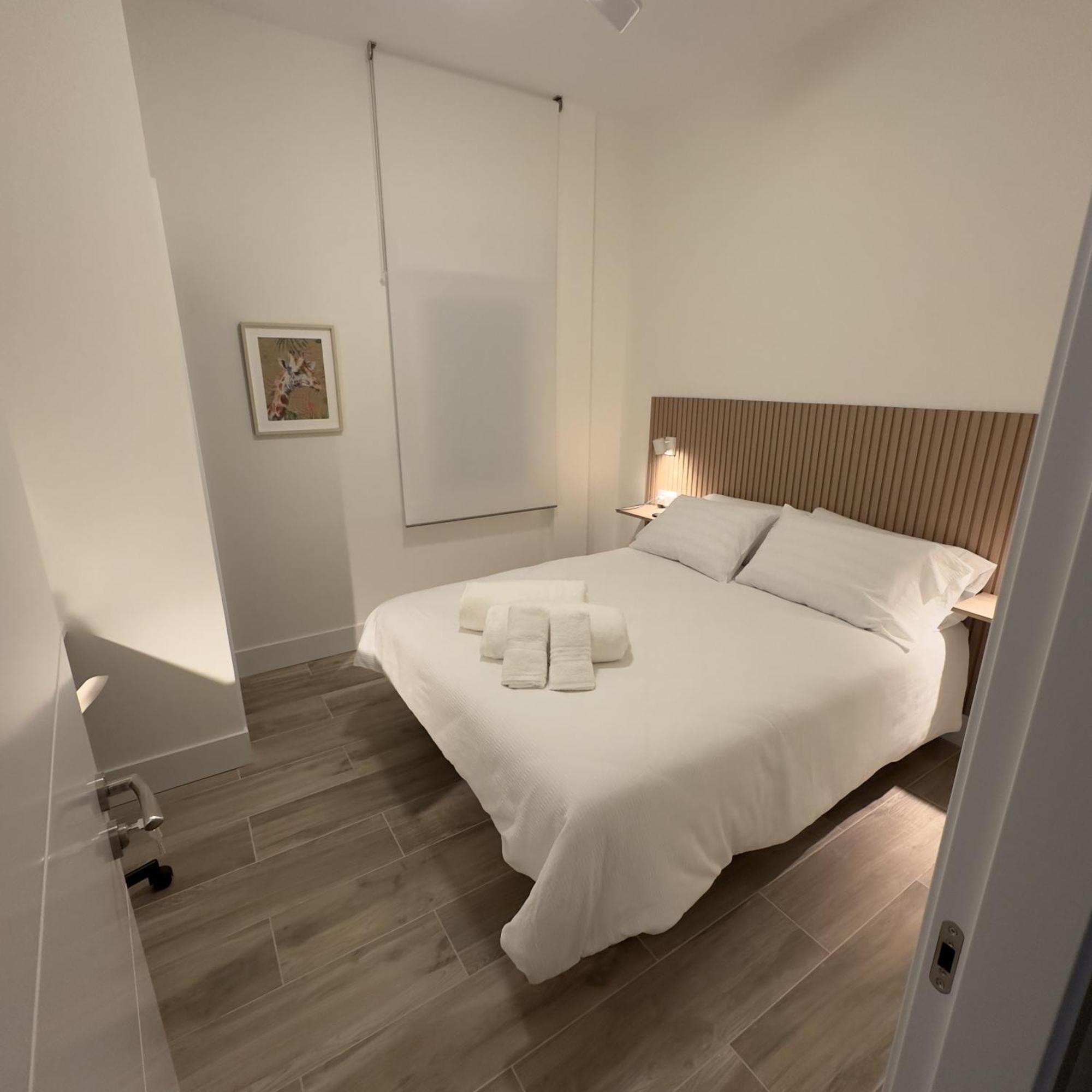 Apartamentos Moncloa Madrid Luaran gambar